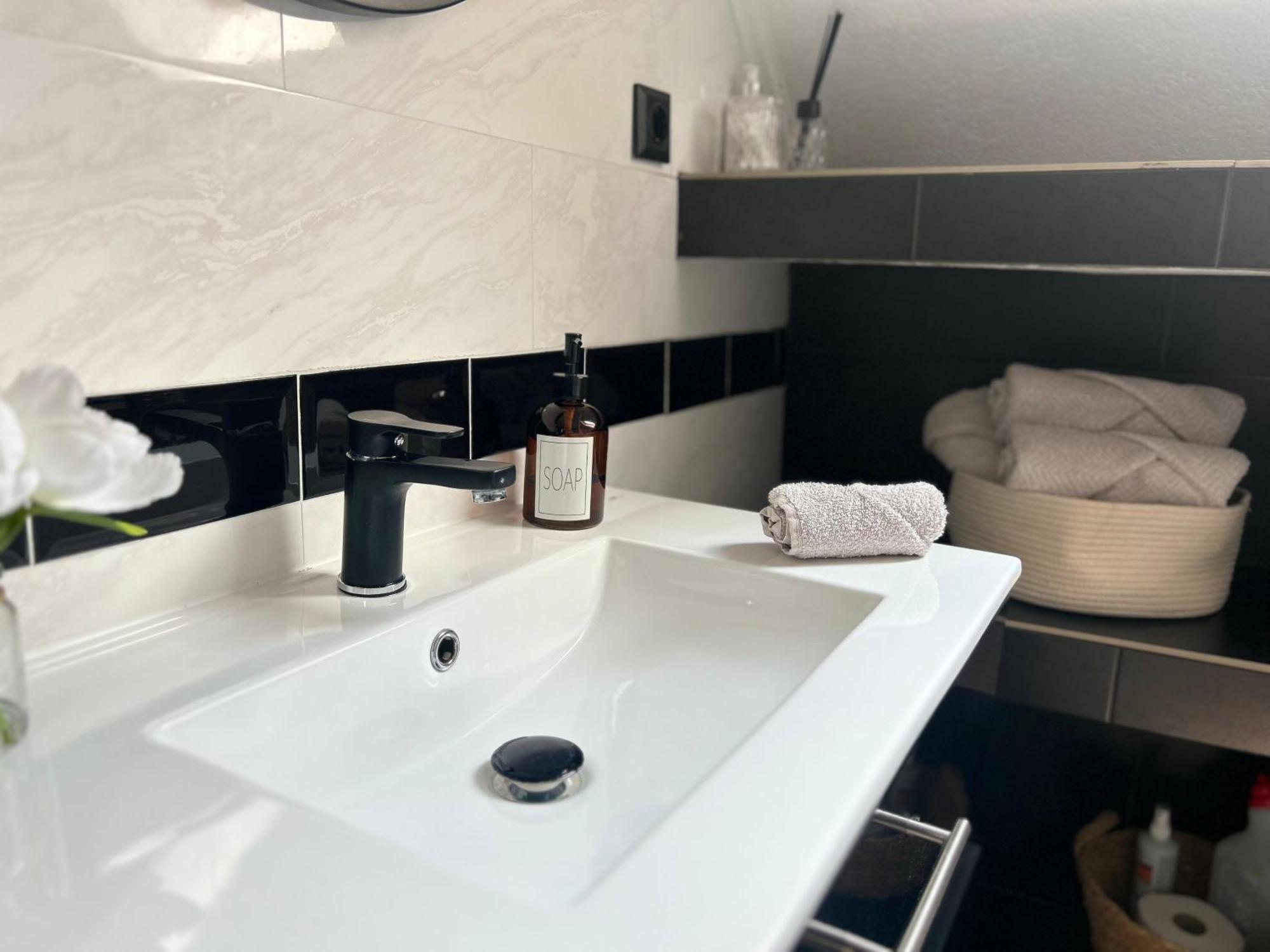 Privat Cozy Room In Mudau מראה חיצוני תמונה